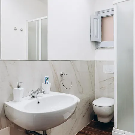 Apartment Fiamingo House